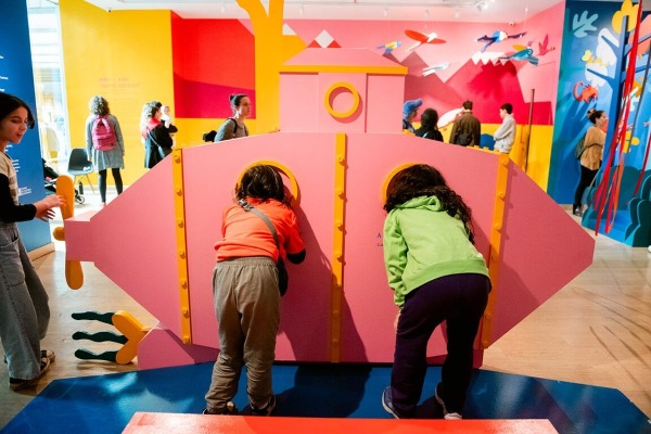 Imagen de la exposición Niñas y niños tenemos derechos, en el Centro Cultural La Moneda